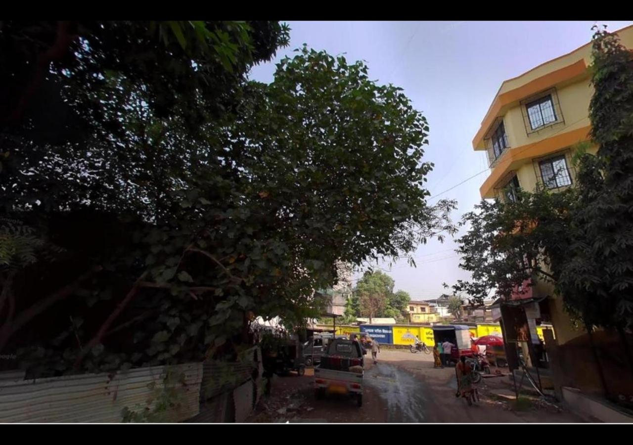 Hotel Sai Ganesh Lodging & Boarding By Wb Inn Titwala Extérieur photo