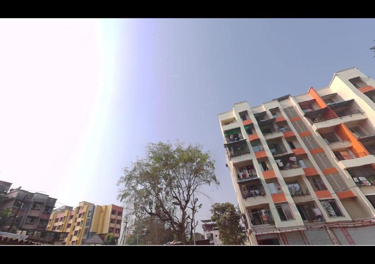 Hotel Sai Ganesh Lodging & Boarding By Wb Inn Titwala Extérieur photo
